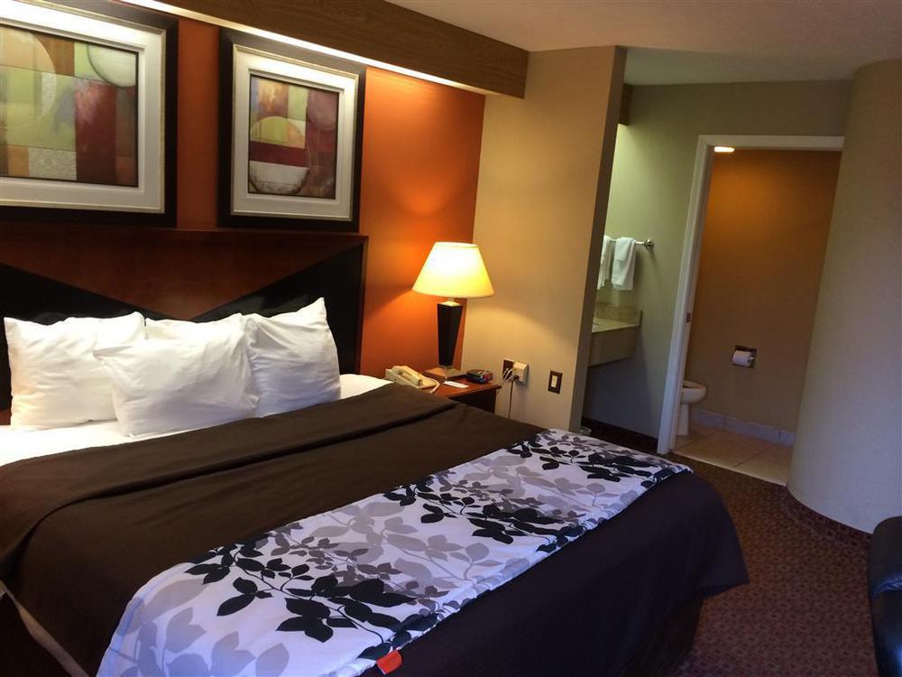 6-indianapolis, In - Airport 2*