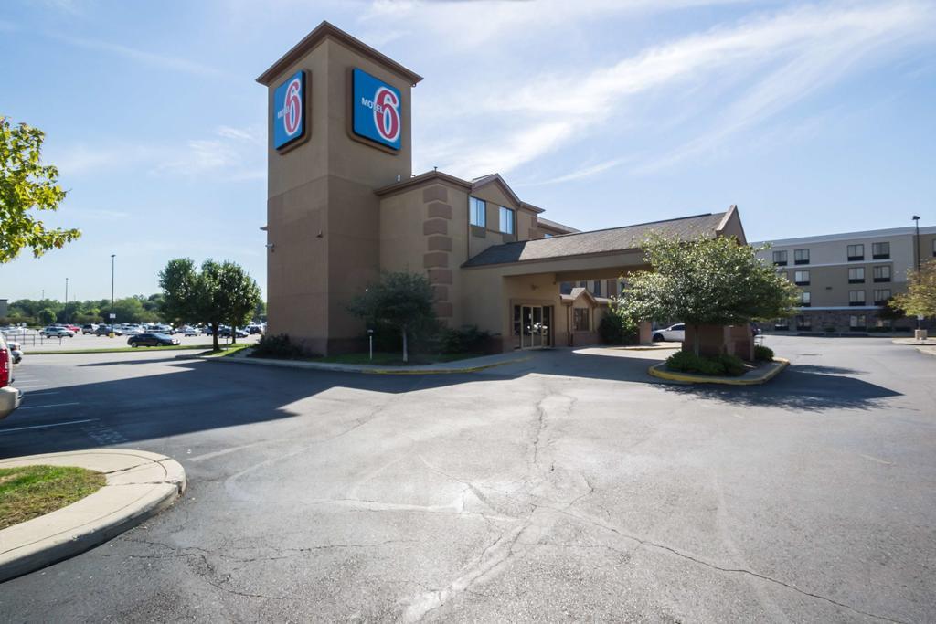 Hotel 6-indianapolis, In - Airport 2*