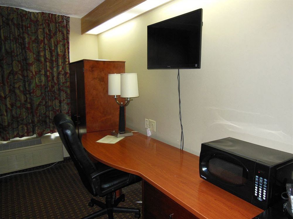6-indianapolis, In - Airport 2*
